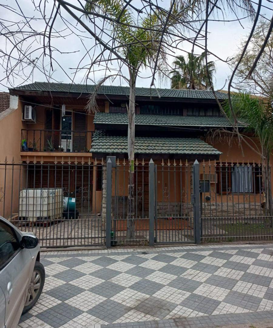 VENTA CHALET 5AMB CENTRO MONTE GRANDE