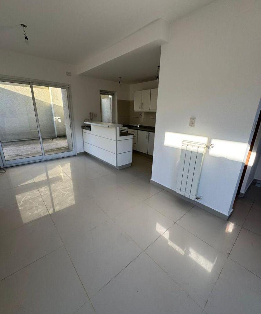 Foto de ALQUILER TRIPLEX 4AMB CANNING, imagen 2