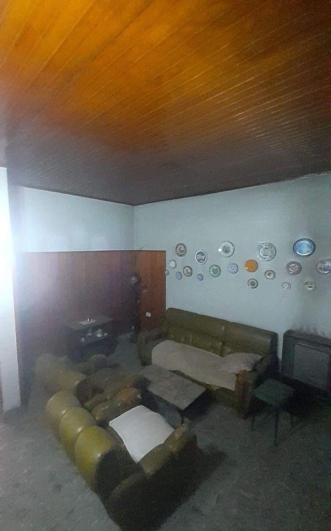 Foto de VENTA ESQUINA COMERCIAL LOCAL Y CASA 2AMB+COCHERA SOBRE LA COLORADA A, imagen 5