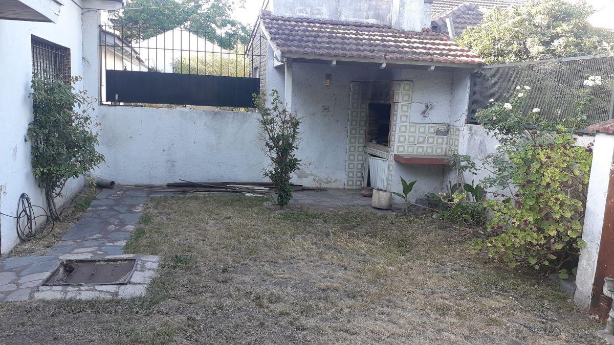 Foto de VENTA ESQUINA COMERCIAL LOCAL Y CASA 2AMB+COCHERA SOBRE LA COLORADA A, imagen 2