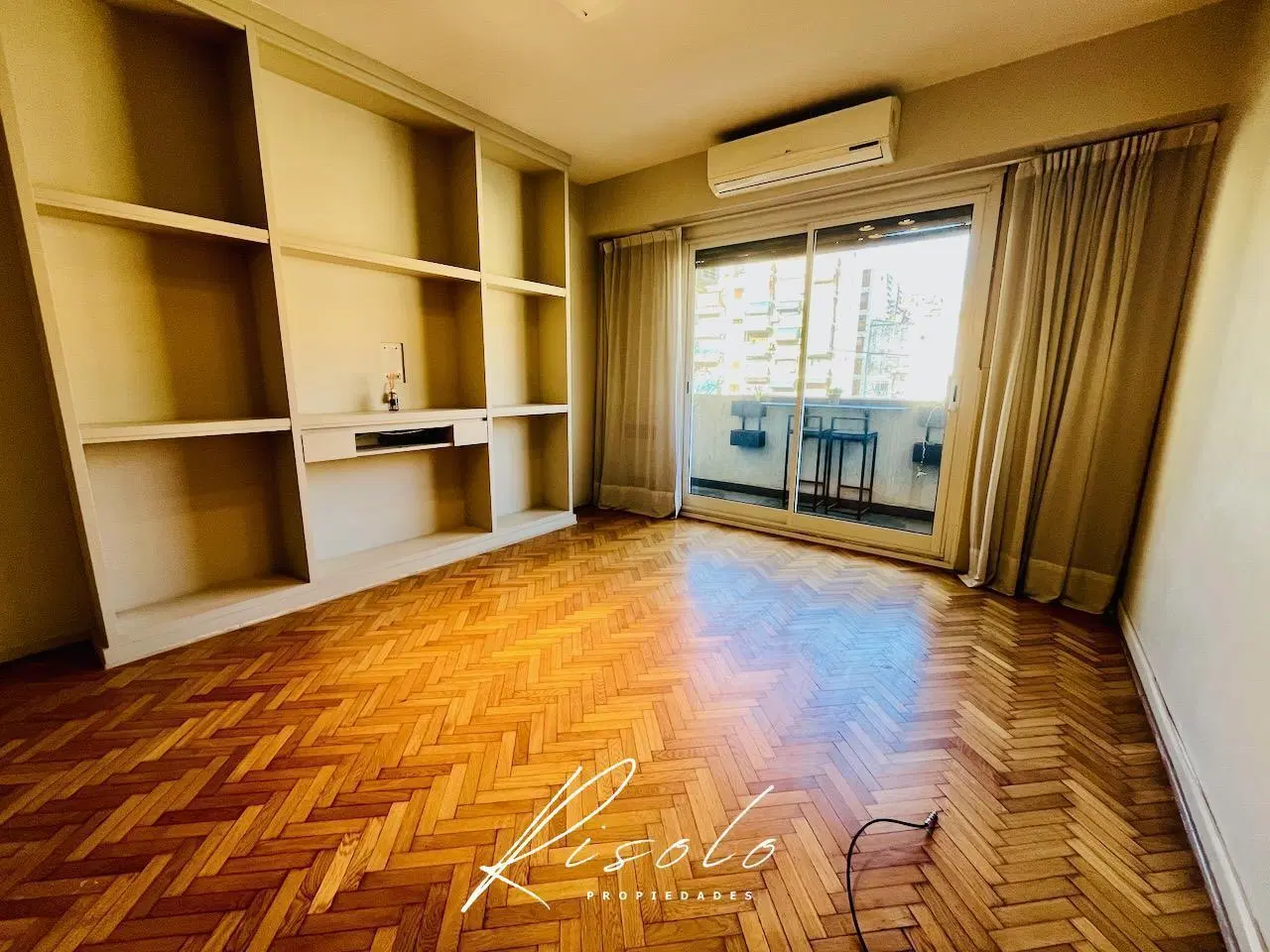 Departamento Venta, 4 ambientes, 3 dormitorios, 2 baños. Cocina. Dependencia. Reciclado, Recoleta 3