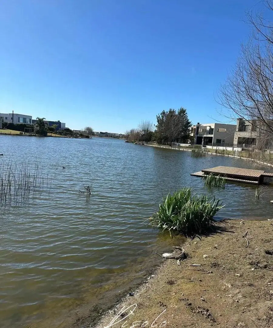 Lote en Venta a la Laguna. Golf. Barrio Cerrado, Escobar 4