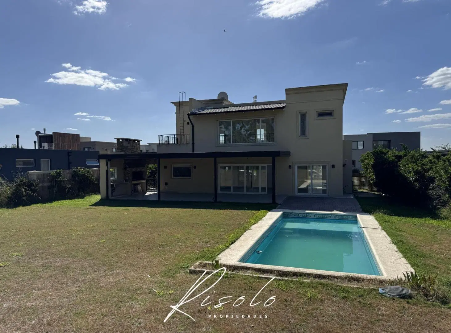 Casa en Alquiler, Excelente Calidad. 3 dormitorios. escritorio. Pileta. Barrio Cerrado, Escobar 4