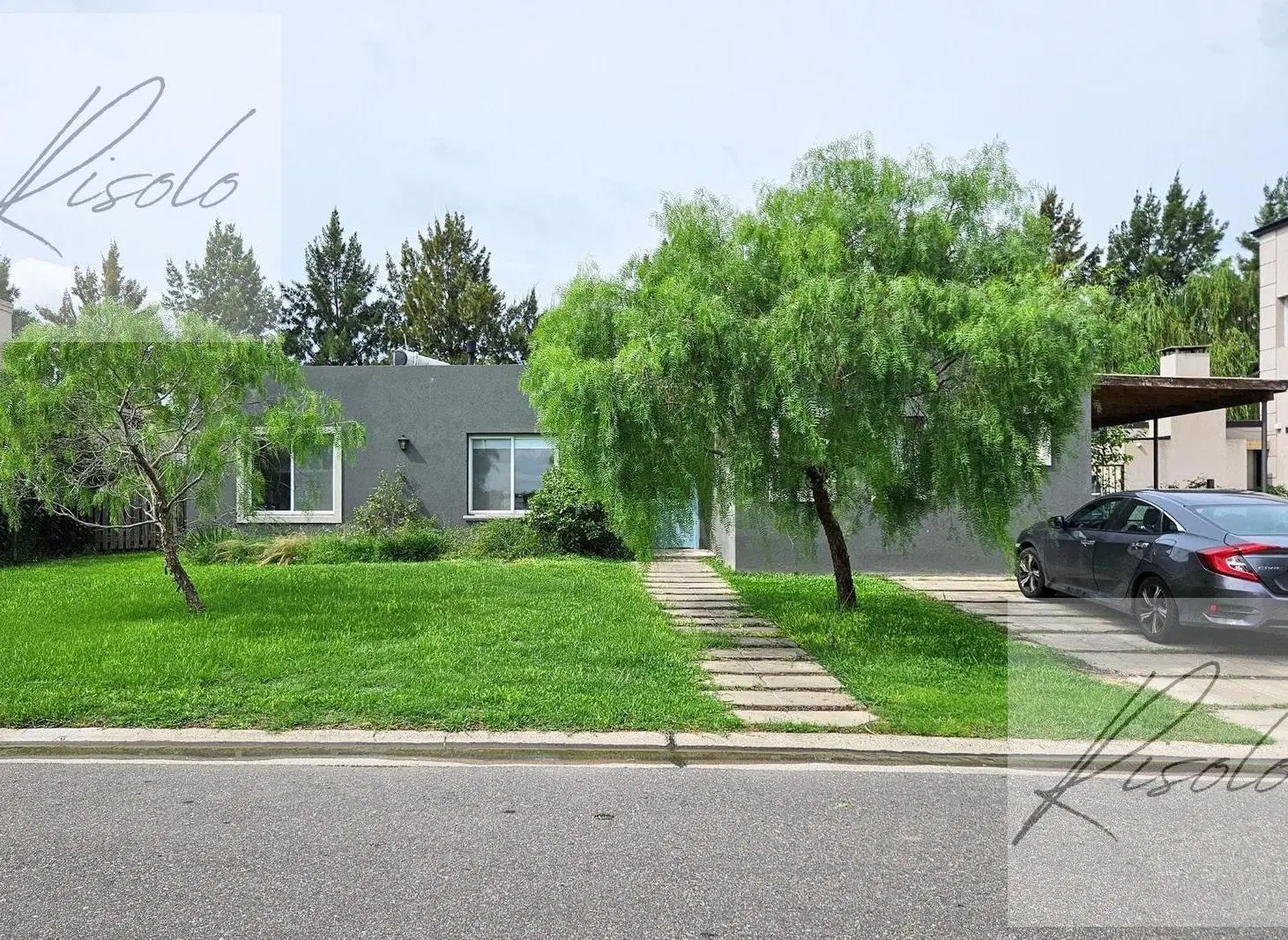 Casa en Venta. Pileta, 3 dormitorios, Escritorio. Horno a leña. Doble Altura. Barrio Cerrado 5