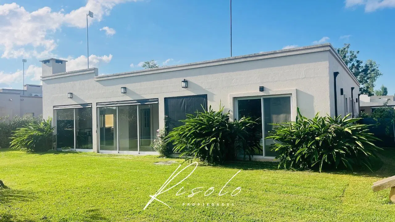 Casa en Venta. 3 dormitorios. Pileta. Cocina independiente. Cerco Vivo. Barrio Cerrado, Escobar 4
