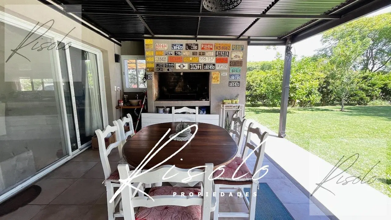 Casa en Venta, 4 dormitorios. Pileta. Amplia Cocina Independiente. Barrio Cerrado, Escobar 5