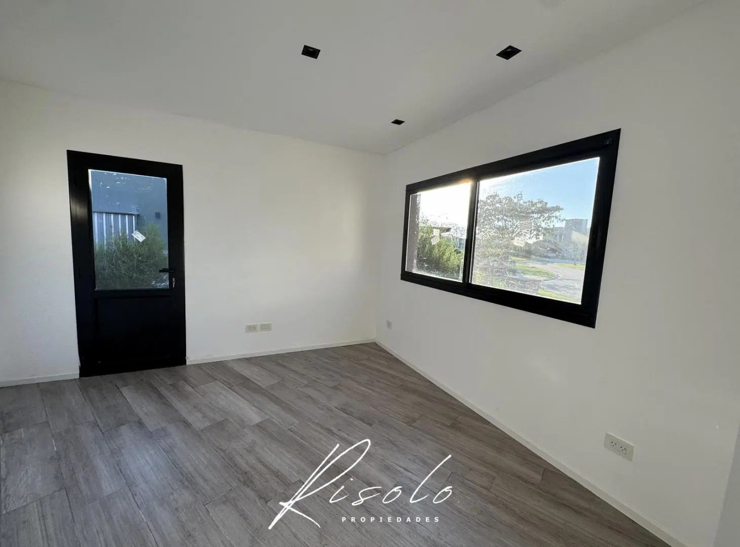 Casa en Venta, excelente terminaciones. 3 dorm. Escritorio. Pileta. Barrio Cerrado, Escobar 4