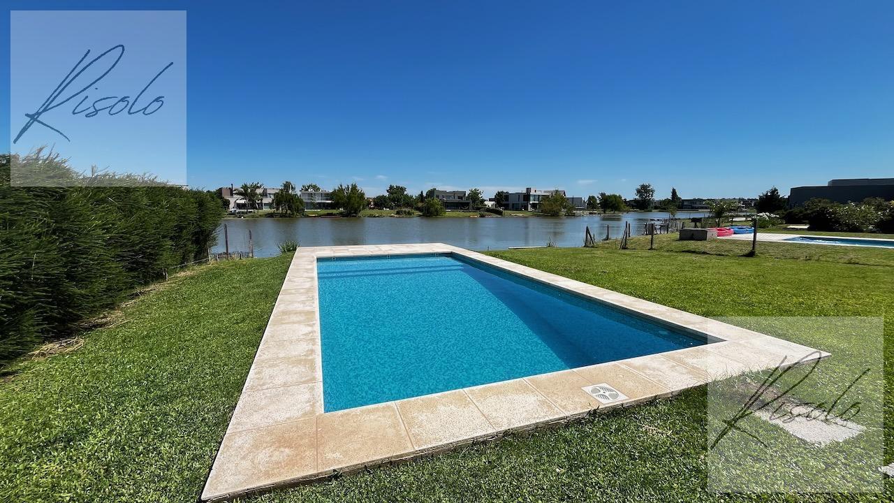 Foto de Casa Venta Laguna, 3 dormitorios, pileta, Barrio Cerrado, Zona Norte, imagen 3