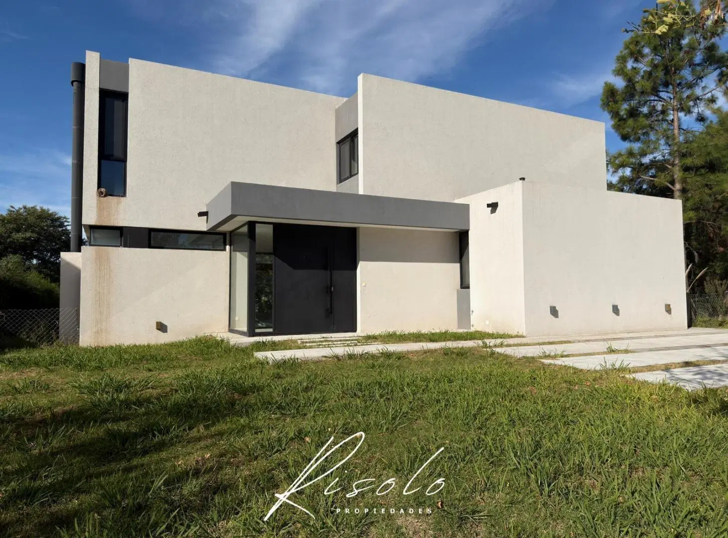 Casa en Venta, 3 dormitorios, playroom, dependencia. Aberturas PVC DVH, Barrio Cerrado, Escobar 3