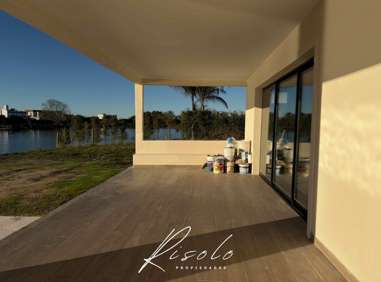 Foto de Casa en Venta con lote a la Laguna. 3 dormitorios, Pileta. Barrio, imagen 5