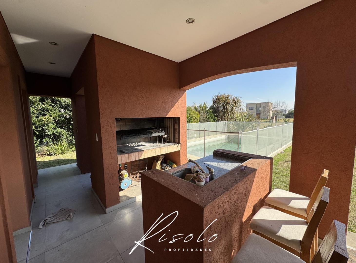 Foto de Casa en Venta. 3 dormitorios. Pileta. Parilla. Barrio Cerrado, Escobar, imagen 3