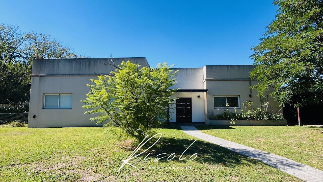 Foto de Casa en Alquiler, Amoblado. Pileta, 3 dormitorios. Escritorio. Barrio, imagen 1