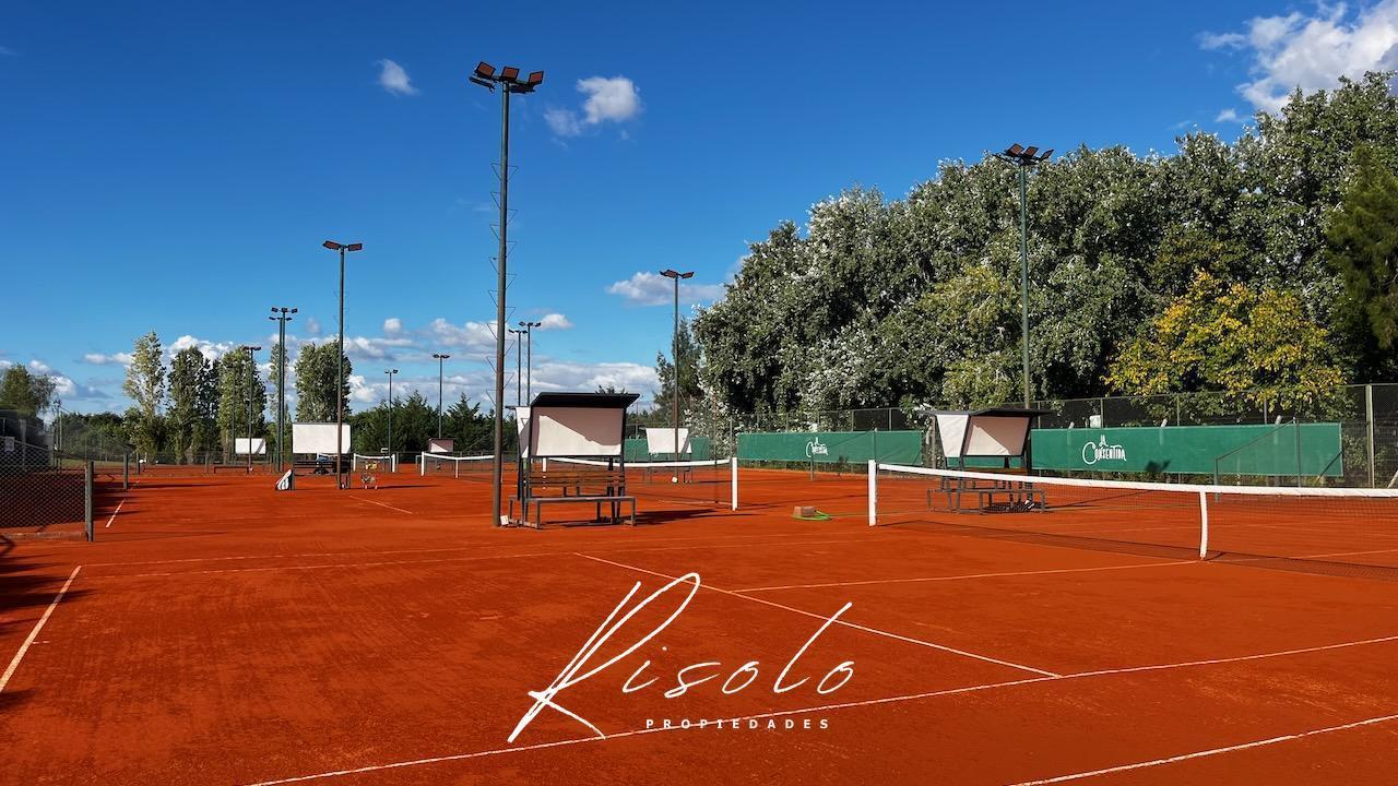 Foto de Terreno Lote en Venta en Barrio Cerrado, Orientacion Noroeste. Escobar, imagen 4