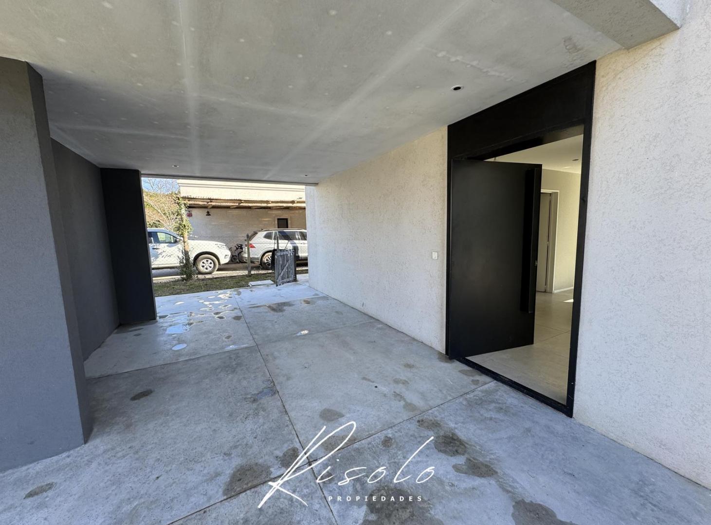 Foto de Casa en Venta, 3 dormitorios, playroom, dependencia. Aberturas PVC DVH, imagen 4