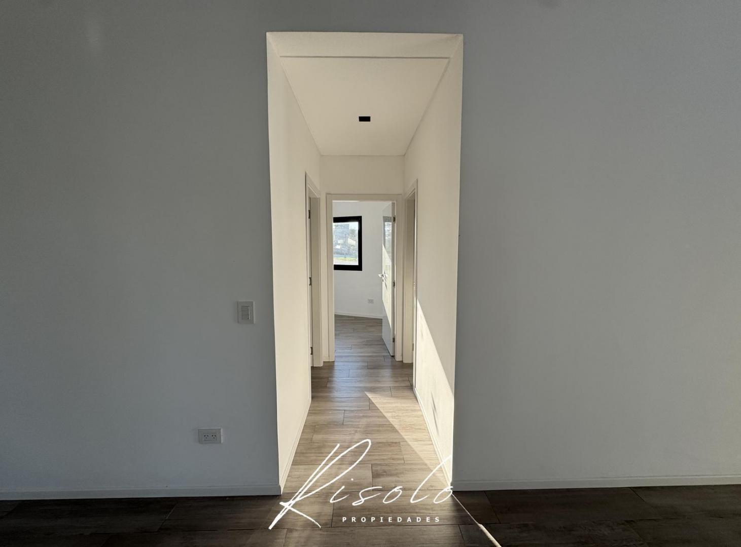 Foto de Casa en Venta, excelente terminaciones. 3 dorm. Escritorio. Pileta, imagen 5