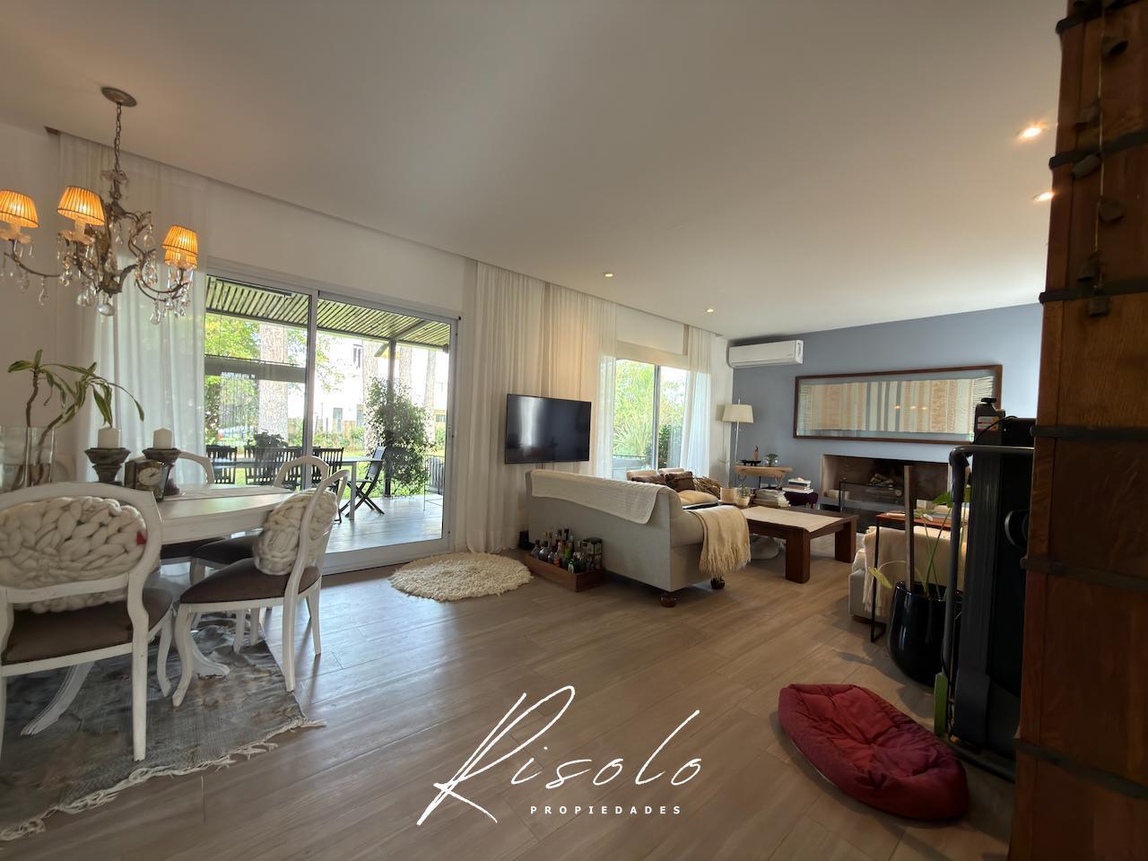 Foto de Casa en Venta, 3 dormitorios. Pileta. Cocina Independiente. Barrio, imagen 3