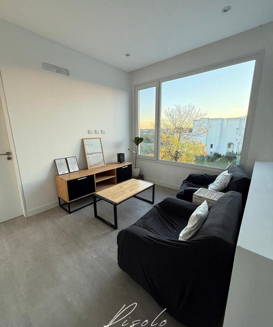 Foto de Casa en venta. Barrio Cerrado con fondo a la cancha de Golf. Escobar, imagen 5