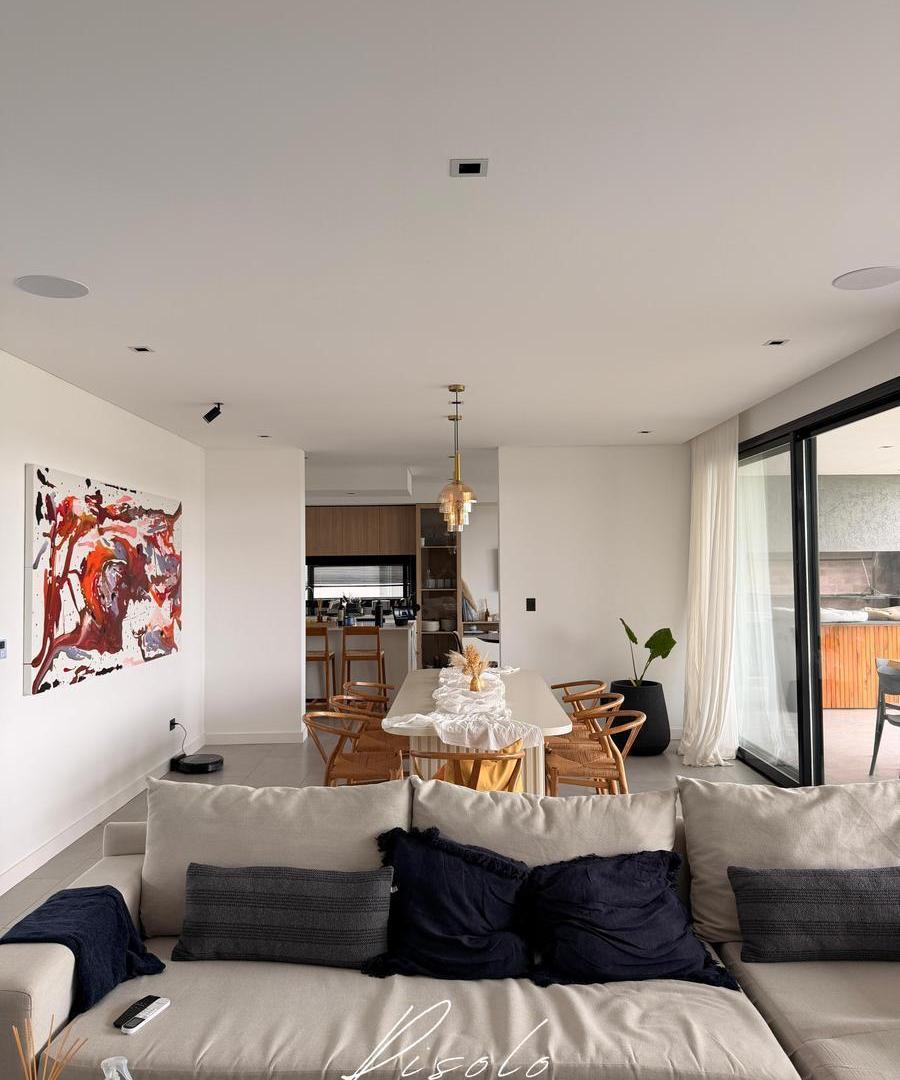 Foto de Casa en venta. Barrio Cerrado con fondo a la cancha de Golf. Escobar, imagen 2