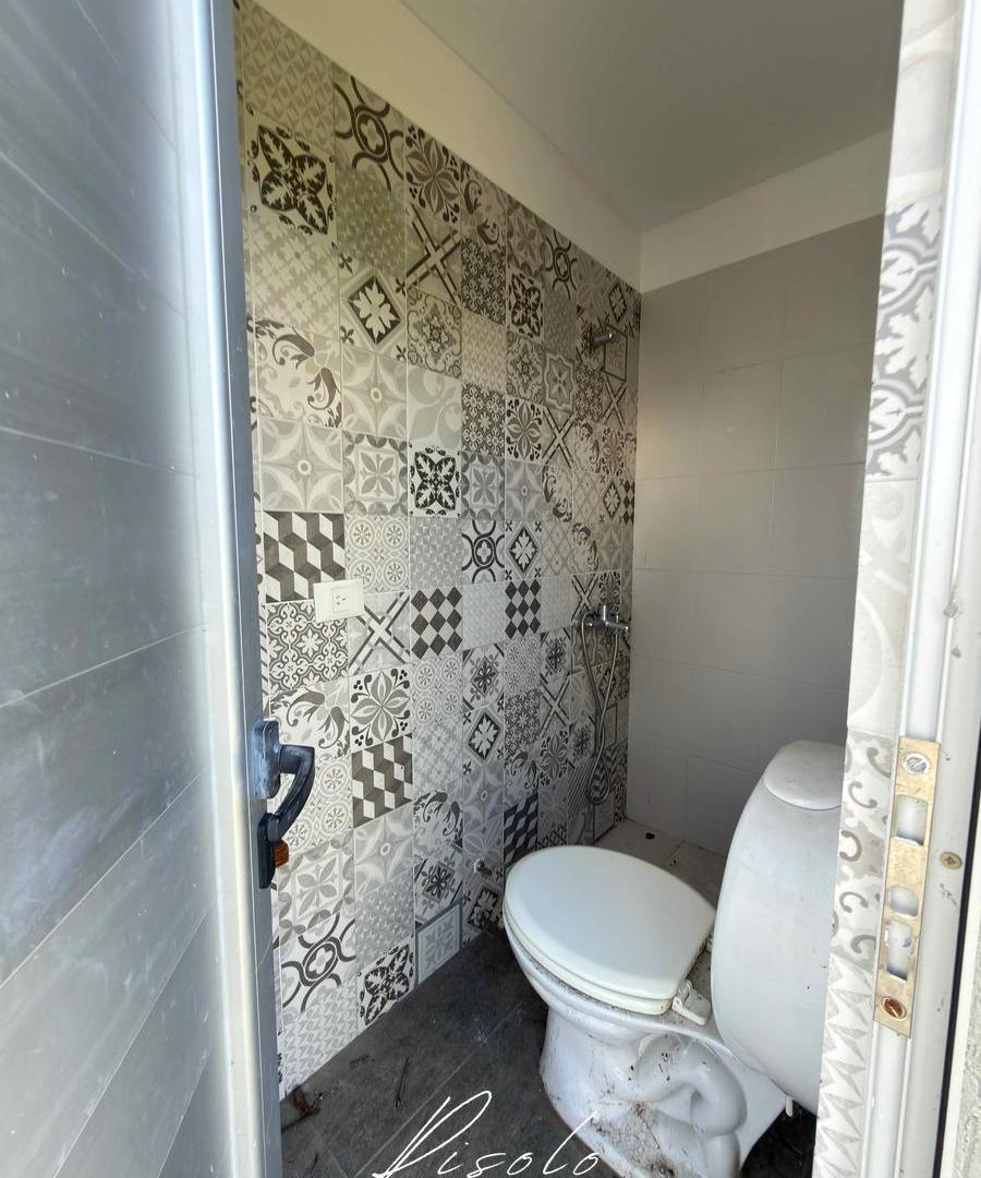 Foto de Casa en Venta, fondo a la laguna. Pileta. Parrilla. 3 dormitorios, imagen 4