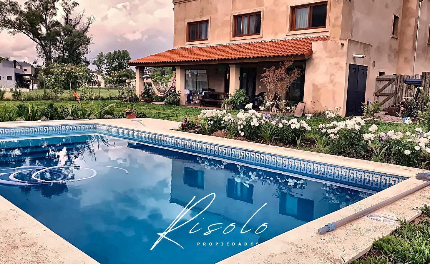 Foto de Casa en Venta con pileta y muy lindo jardin, 3 dormitorios, escritorio, imagen 4
