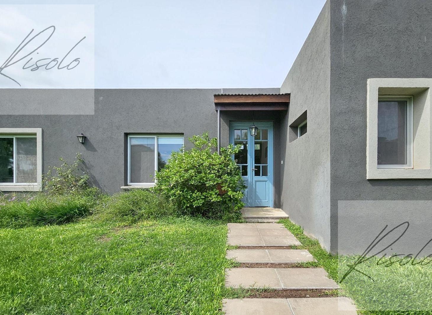 Foto de Casa en Venta. Pileta, 3 dormitorios, Escritorio. Horno a leña. Doble, imagen 3