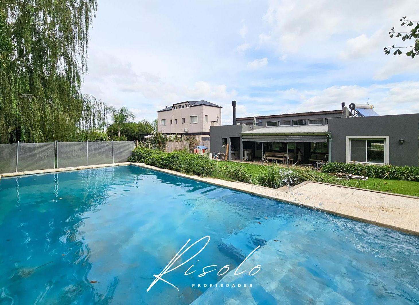 Foto de Casa en Venta. Pileta, 3 dormitorios, Escritorio. Horno a leña. Doble, imagen 1