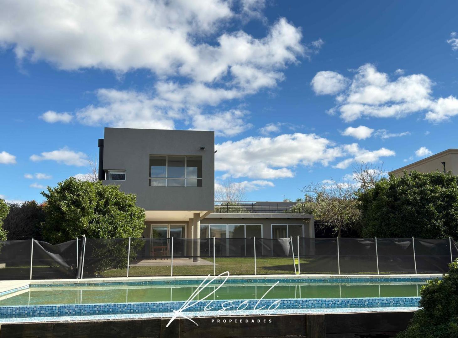 Foto de Casa en Venta, fondo a la laguna. Pileta. Parrilla. 3 dormitorios, imagen 4