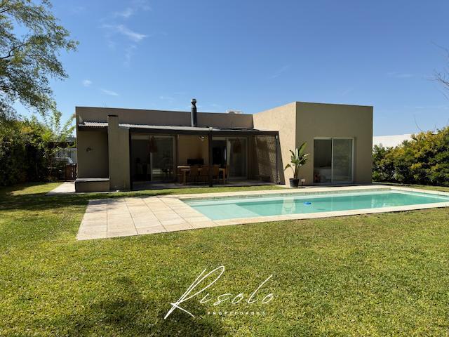 Foto de VENTA, CASA AMOBLADA EN UNA PLANTA, 3 DORMITORIOS, Pileta, Gran Parque, imagen 4
