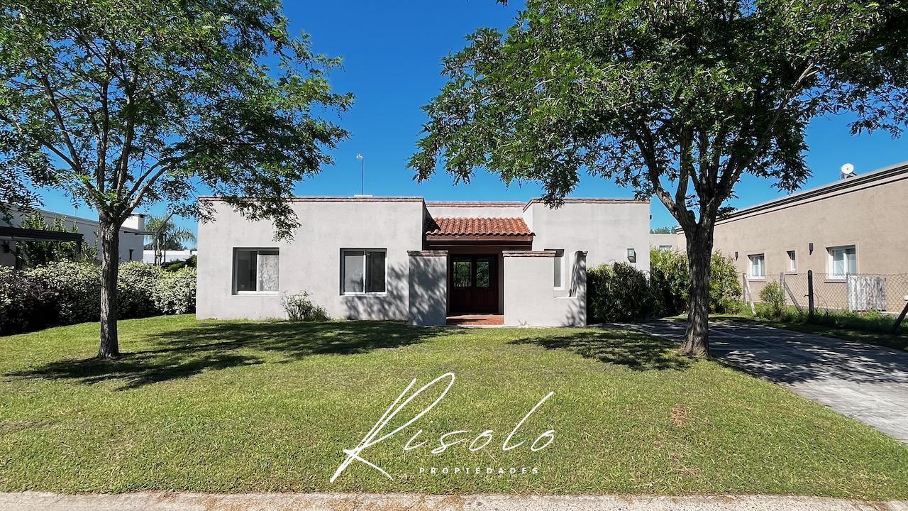 Foto de Oportunidad ! Casa en Venta, Lote Interno, 3 dormitorios. Barrio, imagen 1