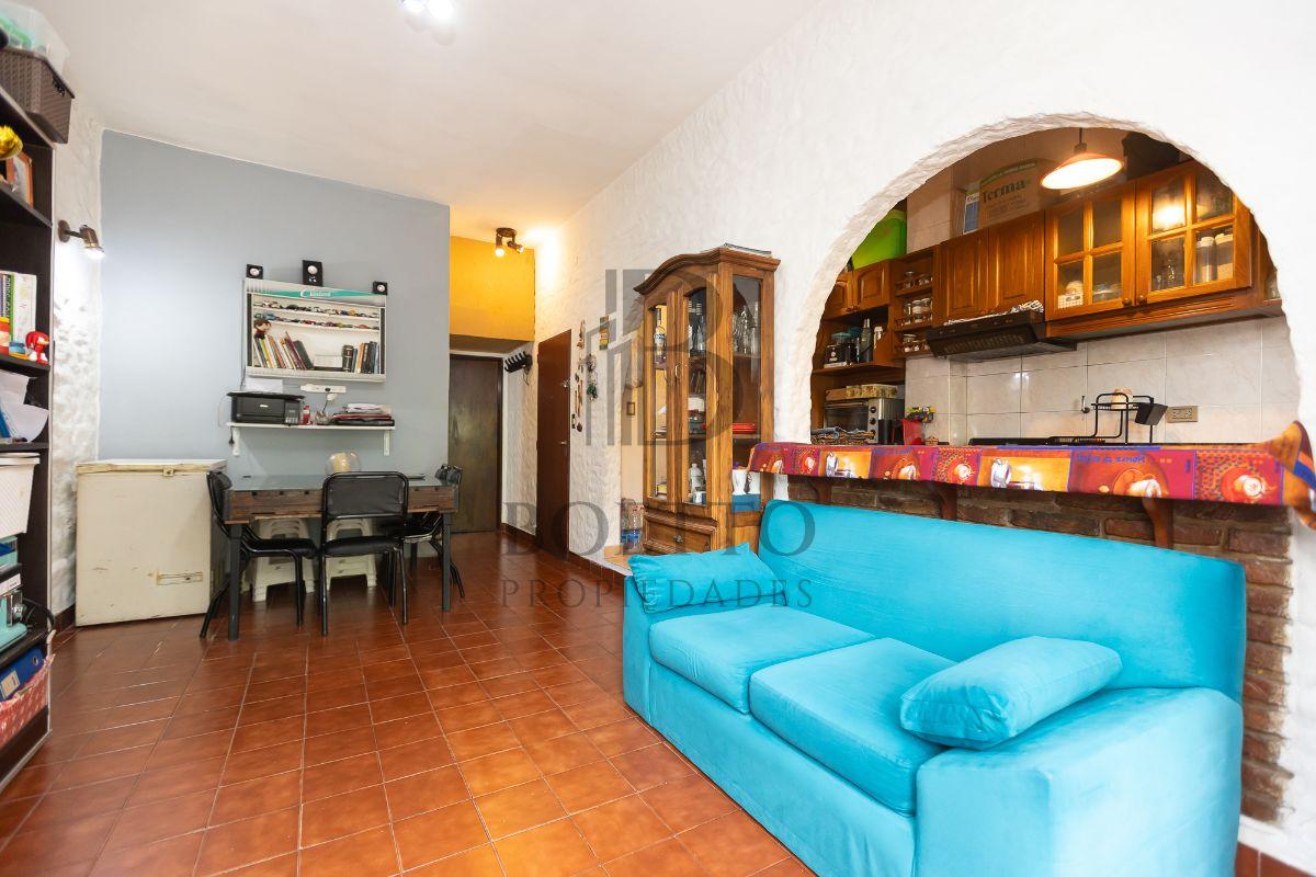 Foto de VENTA 2 AMBIENTES AL FRENTE CON BALCÓN CORRIDO – VILLA URQUIZA, imagen 3
