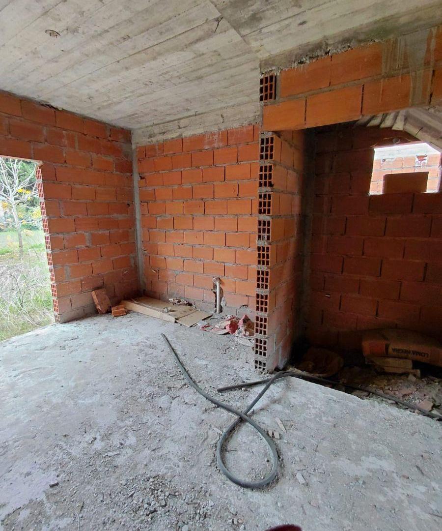 Foto de AGUAS VERDES: VENTA UF 5 DUPLEX LISTO PARA TERMINAR TECHADO ,TOMA, imagen 3