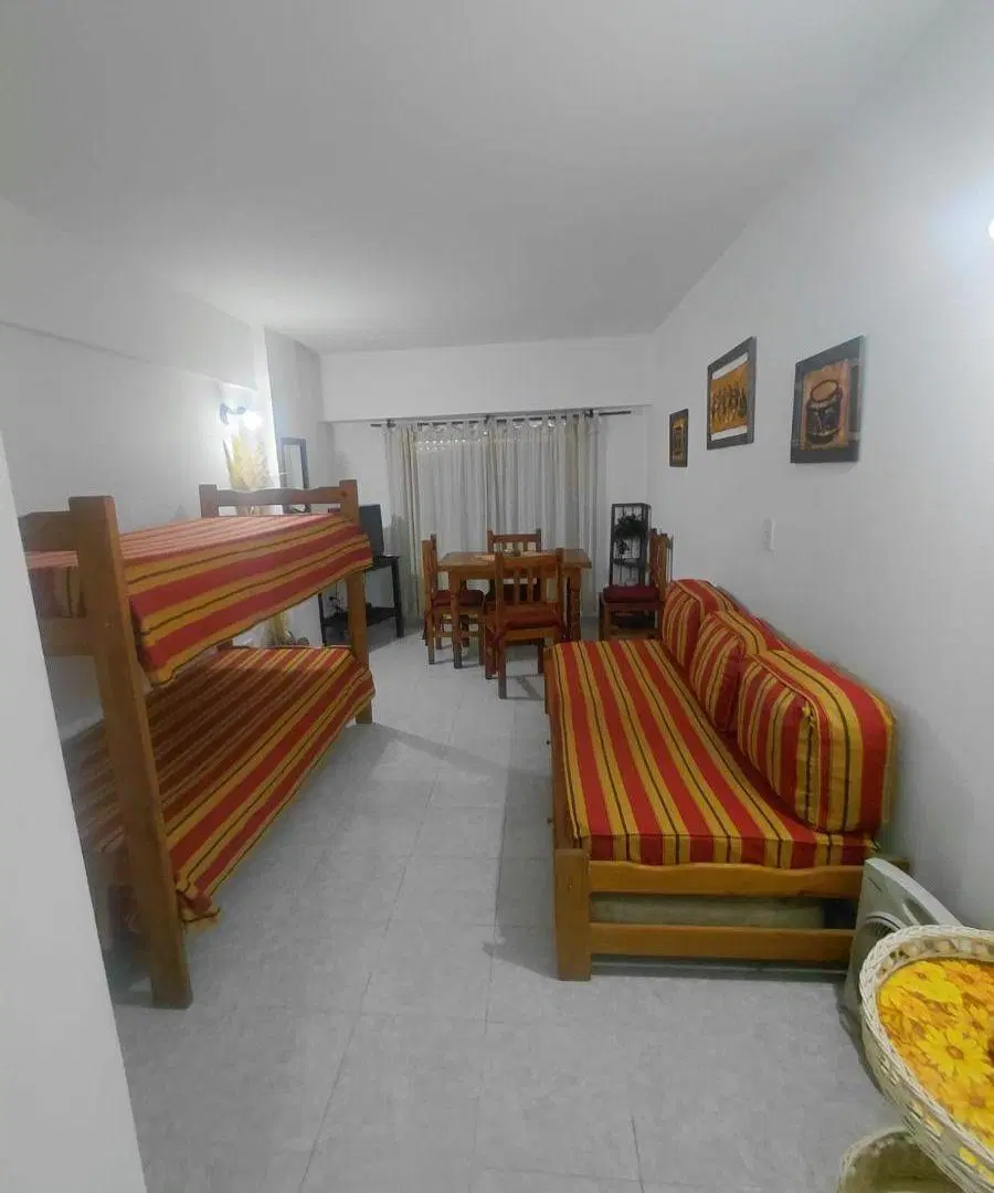 COSTA AZUL: VENTA FRENTE AL MAR DEPARTAMENTO MONOAMBIENTE 5TO PISO EDIFICIO ACHALAY AMOBLADO 5