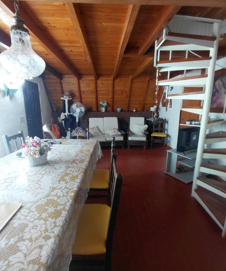 Foto de COSTA AZUL: VENTA CASA ALPINA4 AMBIENTES LOTE PROPIO 50 METROS DEL MAR, imagen 3