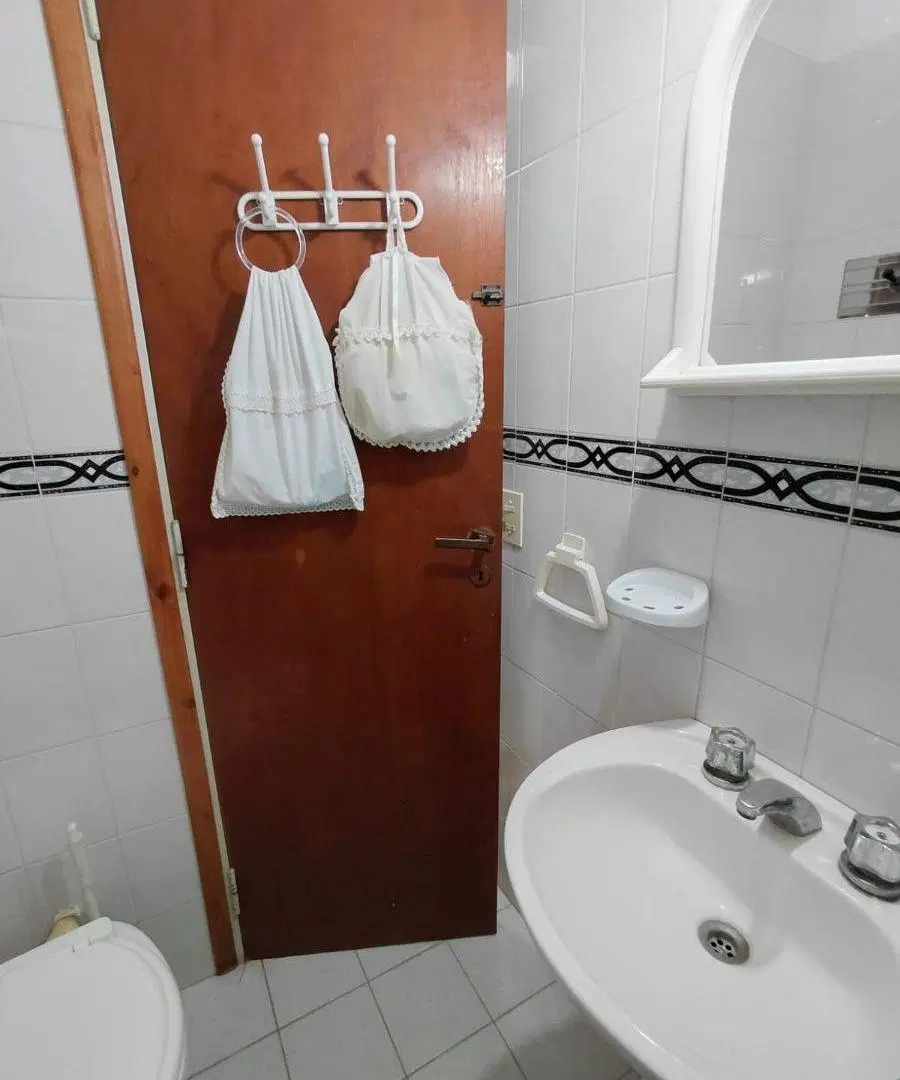 Departamento de 70 m² con 4 dormitorios en venta en Costa Azul 3 cuadras del mar 4