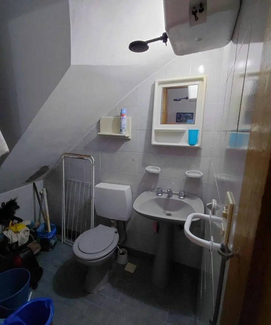 COSTA AZUL: VENTA DUPLEX 4 AMBIENTES A 3 CUADRAS DEL MAR ENT INDEPENDIENTE FONDO PARRILLA 4