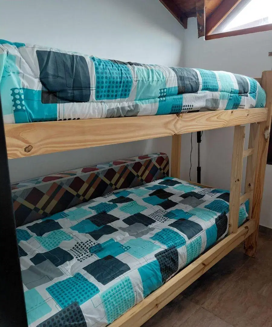 DUPLEX: COSTA AZUL VENTA 2 CUADRAS DEL MAR PRIMER PISO PATIO Y PARRILLA GAS ENVASADO 4