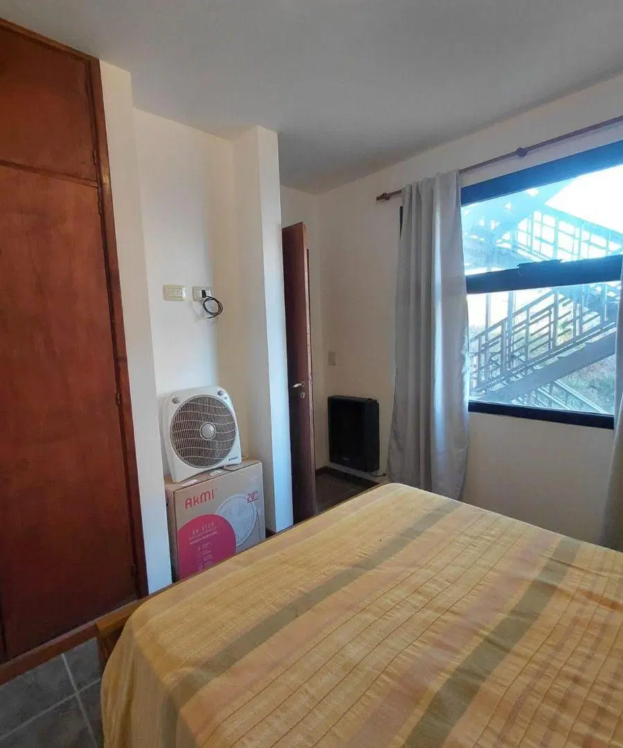 COSTA AZUL: VENTA DEPARTAMENTO 2 AMBIENTES 1 CUADRA DEL MAR GAS NATURAL ESPACIO PARA AUT 5