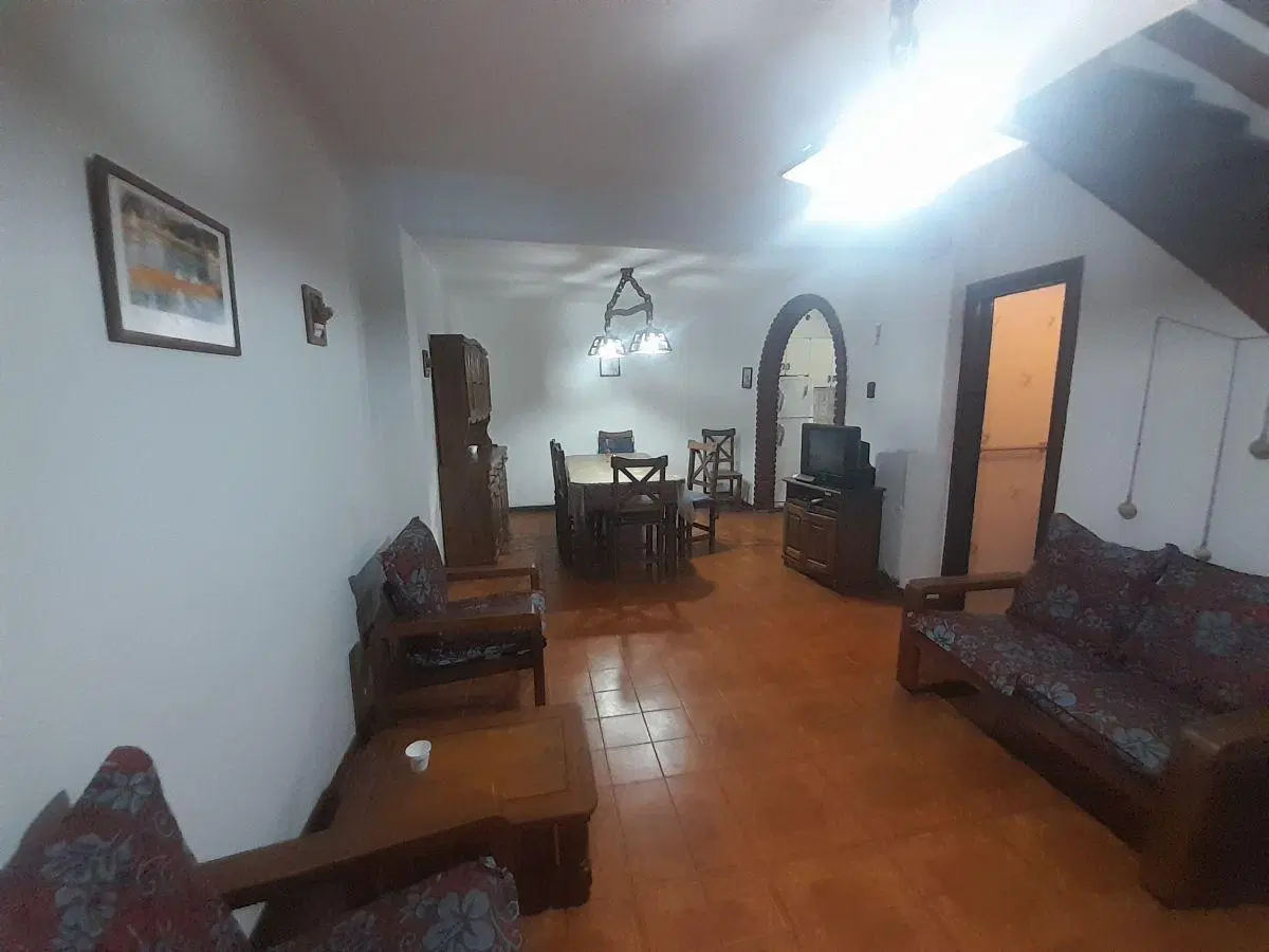 VENTA COSTA AZUL DUPLEX 3 AMBIENTES ENTRADA DE COCHE PATIO PARRILLA A PASITOS DEL MAR 3