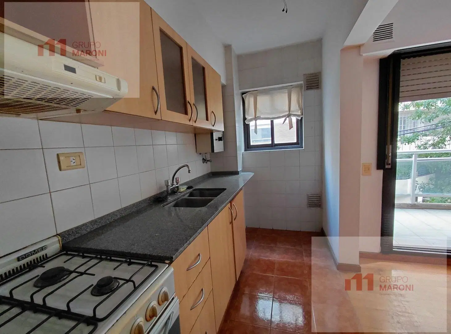Venta Departamento un dormitorio, balcon al frente, pileta, zona río 5