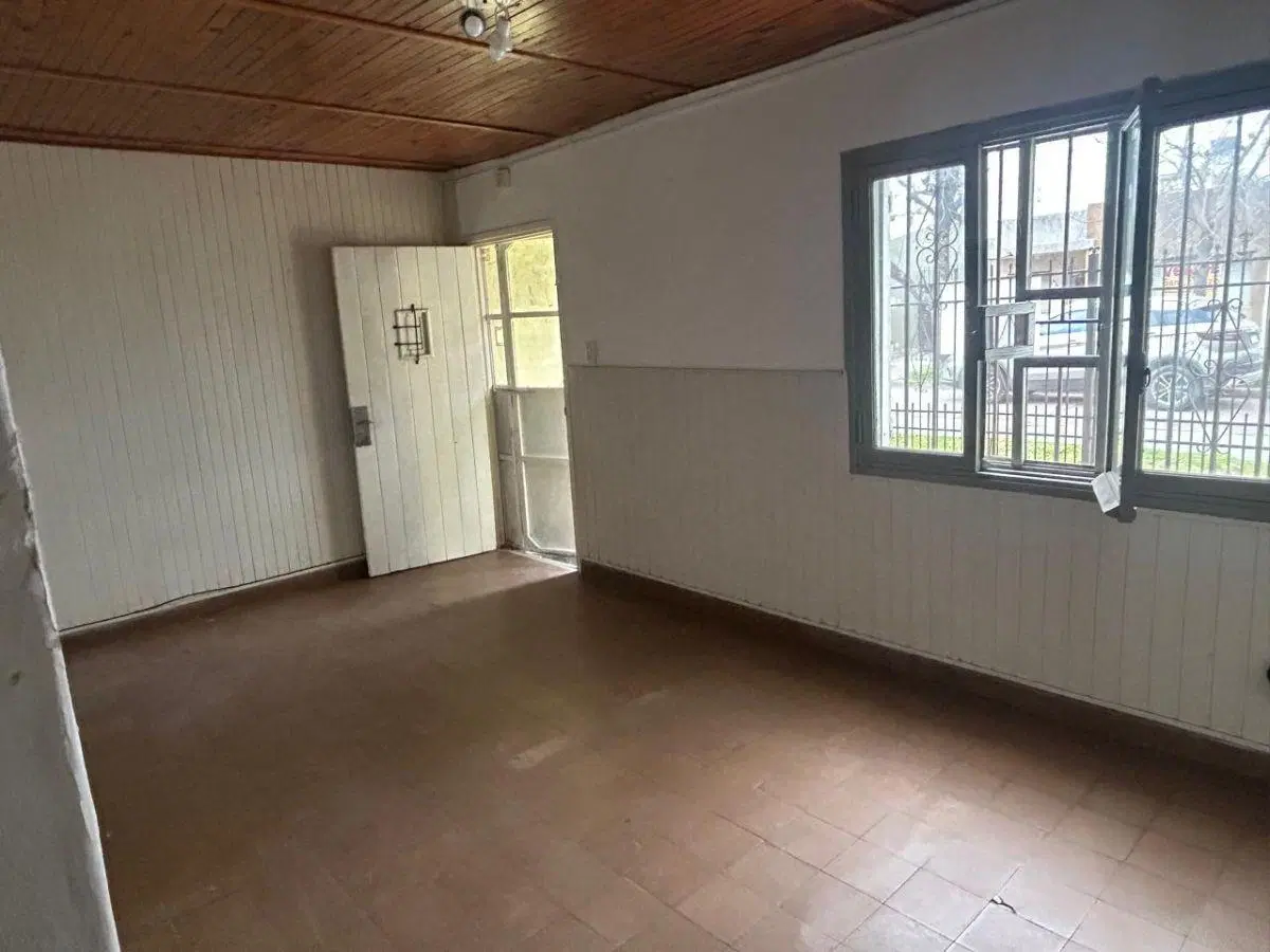 CASA CENTRICA DOS HABITACIONES Y COCHERA DOBLE. 5