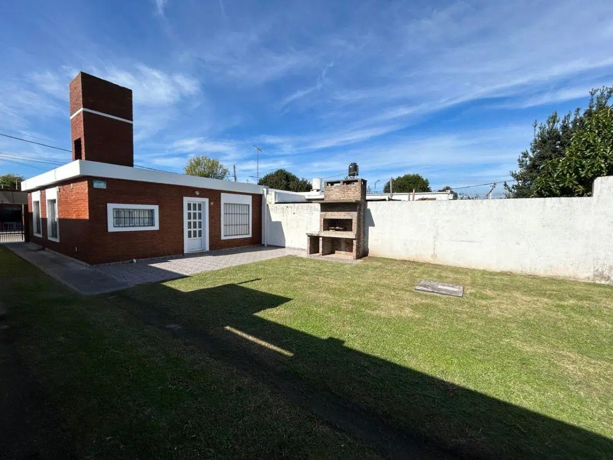 CASA DOS HABITACIONES CON COCHERA 4