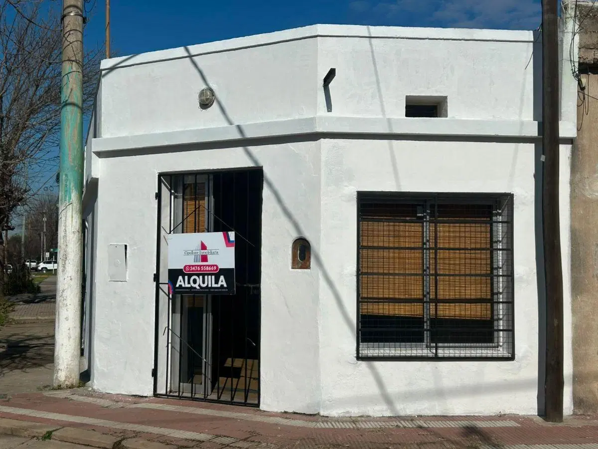LOCAL CENTRICO EN ESQUINA 4