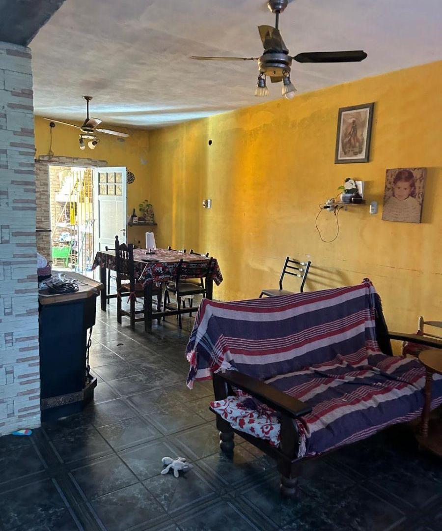Foto de CHALET TRES HABITACIONES Y COCHERA , PILETA DE NATACION, imagen 3