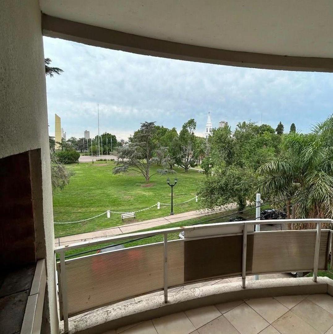 Foto de DEPARTAMENTO UNA HABITACION CON COCHERA FRENTE AL CAMPO DE LA GLORIA, imagen 3