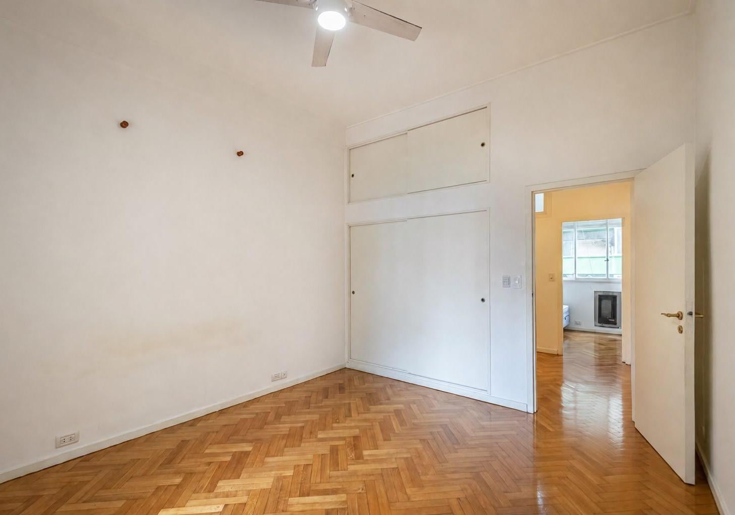 Foto de VENTA DEPARTAMENTO 4 AMBIENTES - CABALLITO -APTO CREDITO, imagen 2