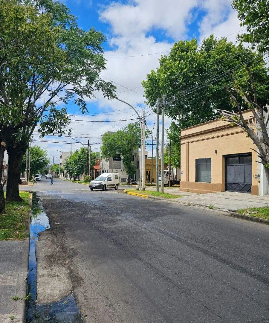 Bodega-Galpón con 80 m2 construidos en venta, Lanús Este 5