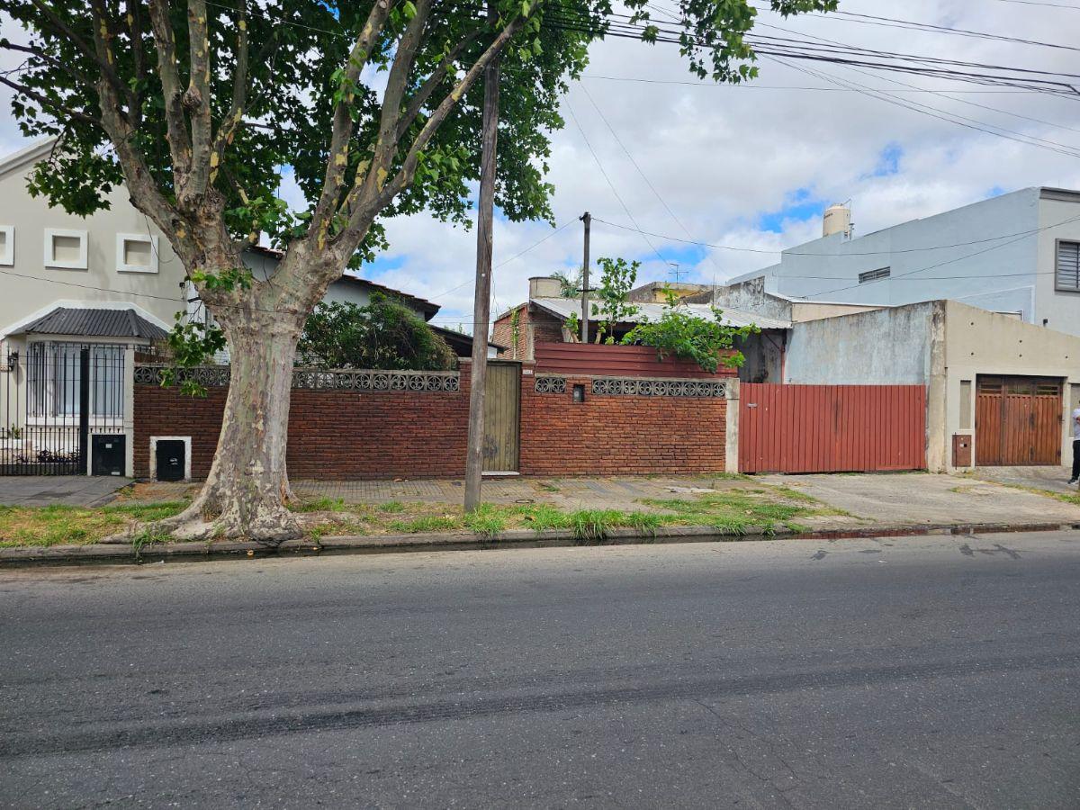 Bodega-Galpón con 80 m2 construidos en venta, Lanús Este