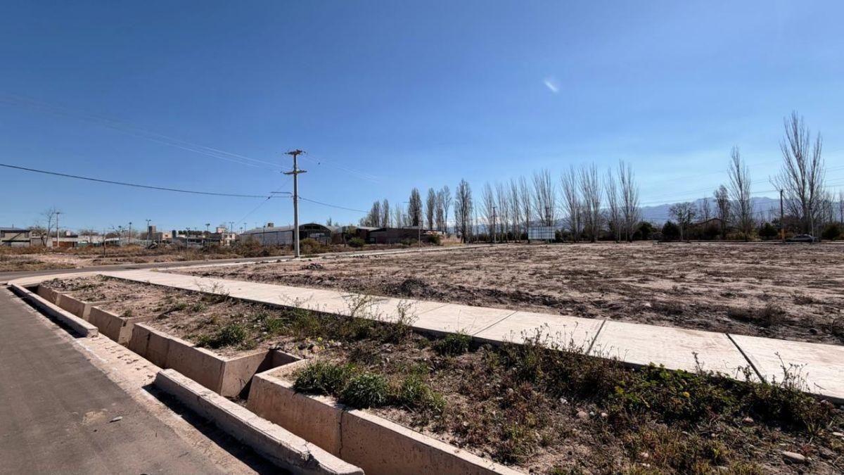 Foto de Venta lote apto PH - Luján centro, imagen 1