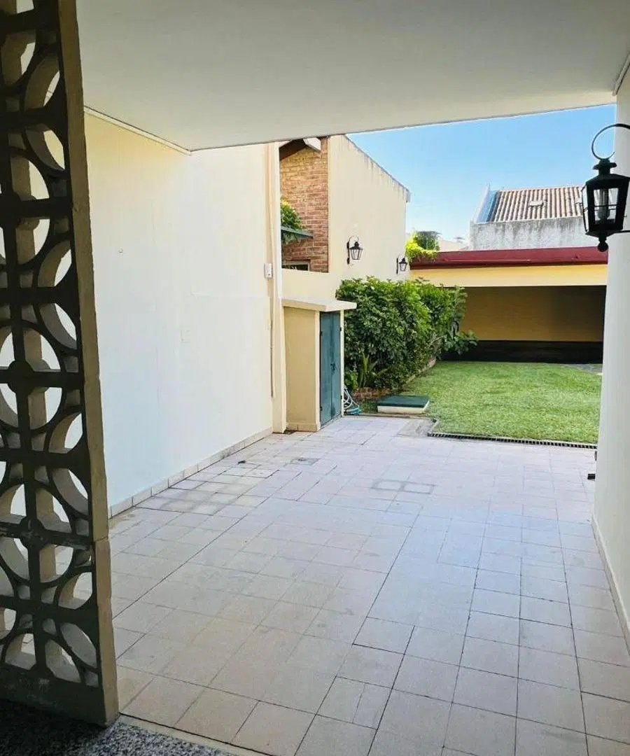 ALQUILER CASA QUILMES 3 AMBIENTES 4
