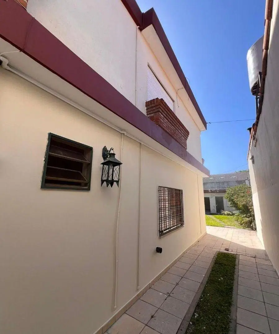ALQUILER CASA QUILMES 3 AMBIENTES 2
